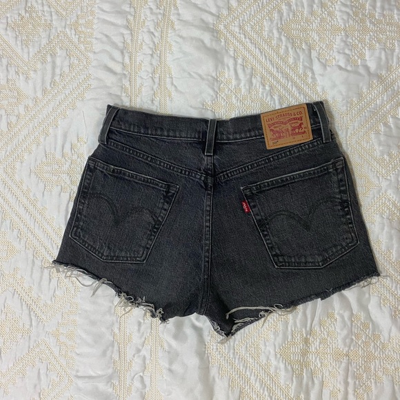 Levi’s Black Cutoff Shorts - Picture 2 of 3